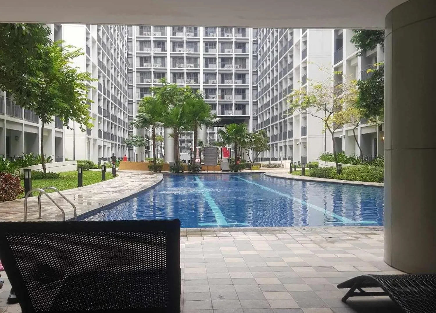 Shore 2N3 Residences Manila Apartment